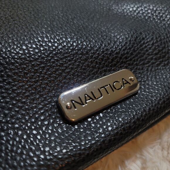 Nautica 'Port O Call' Color Block Brown/White/Cream Hobo Shoulder Bag - Picture 8 of 11